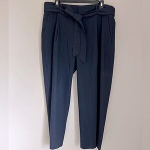 Banana Republic - Avery fit